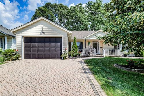 33 Summit Cres, New Hamburg, ON, N3A2G3 | Card Image