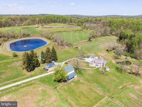 2639 Westover Ln, CHESTER SPRINGS, PA, 19425-3207 | Card Image