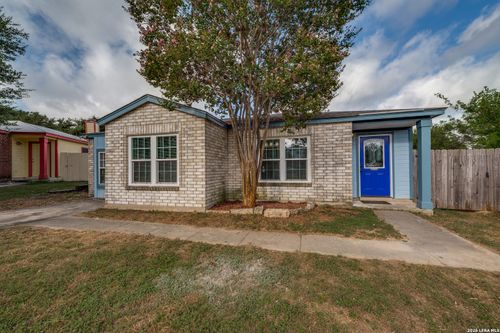 5911 Hidden Iron Cir, San Antonio, TX, 78250-3909 | Card Image