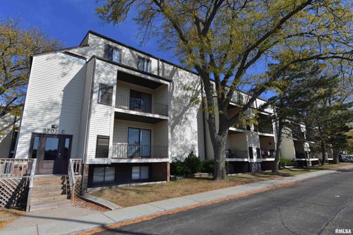 66c-3207 W Willow Knolls Dr, Peoria, IL, 61614-8114 | Card Image