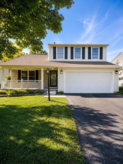 8183 Willow Brook Crossing Dr, Blacklick, OH, 43004-5007 | Card Image