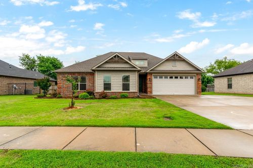 1710 Josh Dr, Conway, AR, 72034-8020 | Card Image