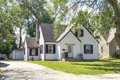 10417 W Palmer Ave, Melrose Park, IL, 60164-1845 | Card Image