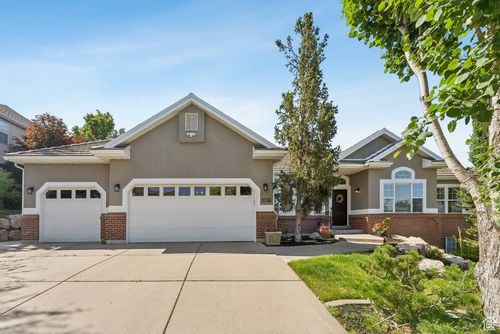 1036 E Fairway Dr, North Salt Lake, UT, 84054-3056 | Card Image