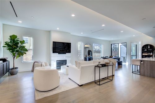 apt-103-3923 Cole Ave, Dallas, TX, 75204-1897 | Card Image