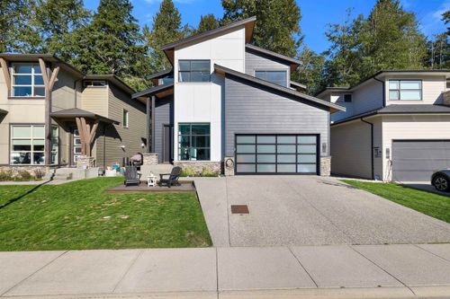 39349 Falcon Cres, Squamish, BC, V8B0Y9 | Card Image