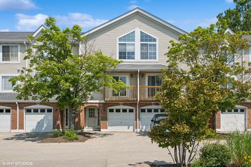204 E Parallel St, Palatine, IL, 60067-6271 | Card Image