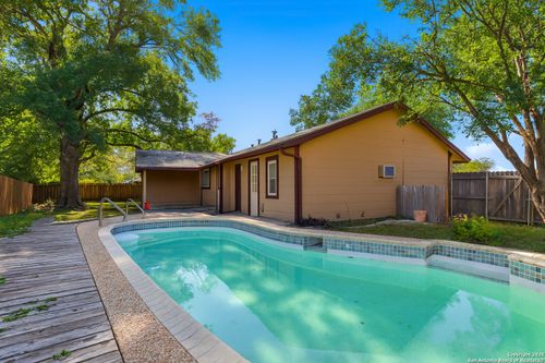 12722 La Fonda St, San Antonio, TX, 78233-5819 | Card Image