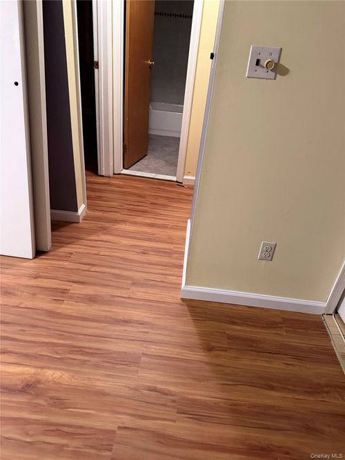 2nd-floor-43 2nd Street, Islip, NY, 11779 | Card Image