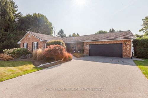 25 Monteith Ave, Thorndale, ON, N0M2P0 | Card Image