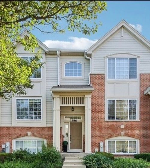3386 Sanctuary Dr, Elgin, IL, 60124-8026 | Card Image