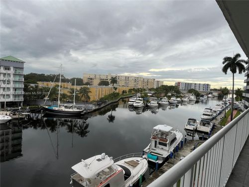 apt-510-1800 Nw 24th Ave, Miami, FL, 33125-1274 | Card Image