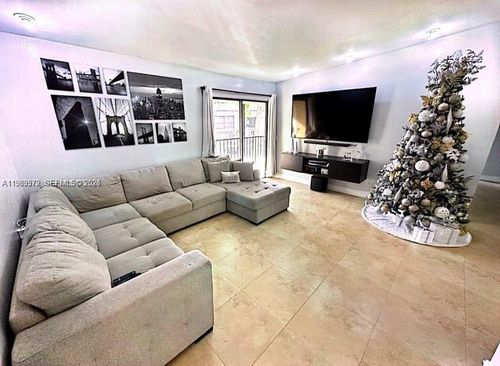 apt-207e-9729 Hammocks Blvd, Miami, FL, 33196-1515 | Card Image