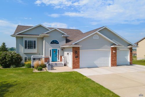 14818 Pheasant Pl, Box Elder, SD, 57719-9318 | Card Image