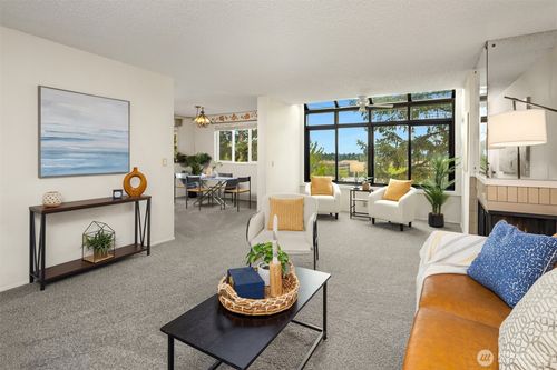 503-9710 5th Ave Ne, Seattle, WA, 98115-2151 | Card Image