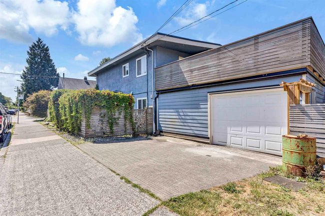 1797 William Street, Home with 5 bedrooms, 2 bathrooms and 4 parking in Vancouver BC | Image 3