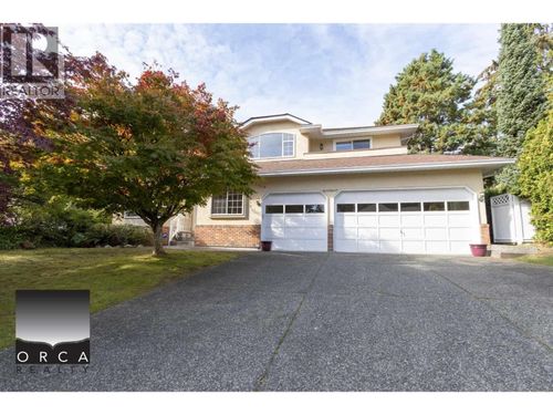 3015 Griffin Place, North Vancouver, BC, V7R4W9 | Card Image