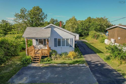 7 Dominion St, Glace Bay, NS, B1A3M7 | Card Image