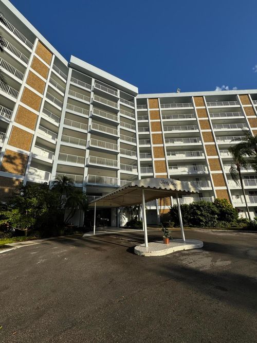 607-2940 N Course Dr, Pompano Beach, FL, 33069-3894 | Card Image