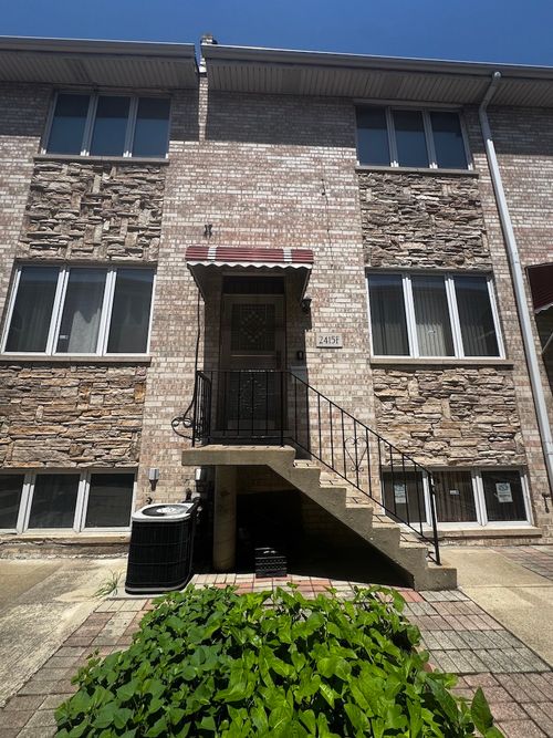 unit-f-2415 Normal Ave, Chicago, IL, 60616-1891 | Card Image