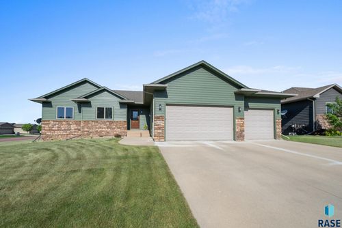 6409 S Tomar Rd, Sioux Falls, SD, 57108-8422 | Card Image