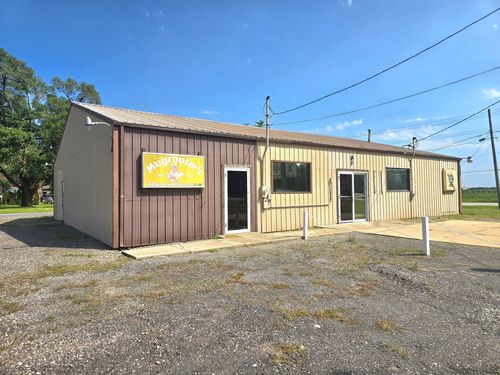 520 S Bridge St, Aroma Park, IL, 60910-1043 | Card Image