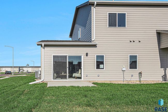 5401 S Teskey Pl, Townhouse with 3 bedrooms, 3 bathrooms and null parking in Sioux Falls SD | Image 15