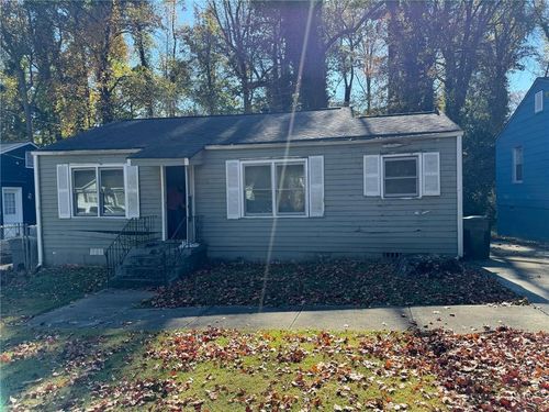 246 Moreland Way, Hapeville, GA, 30354-1243 | Card Image