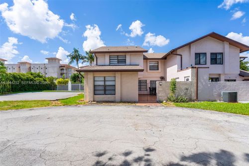 132-8186 Nw 98th Ter, Hialeah Gardens, FL, 33016 | Card Image