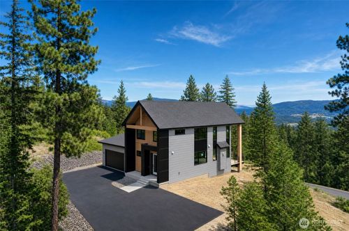 141 Founders Way, Cle Elum, WA, 98922-8088 | Card Image