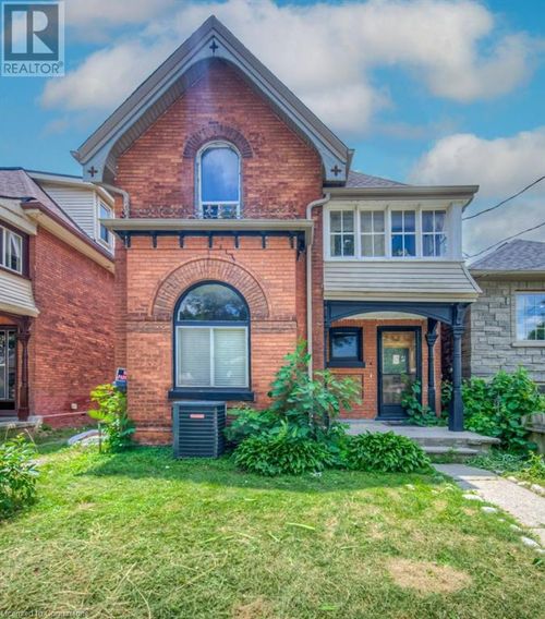 13 Sarah St, Brantford, ON, N3S2Z5 | Card Image