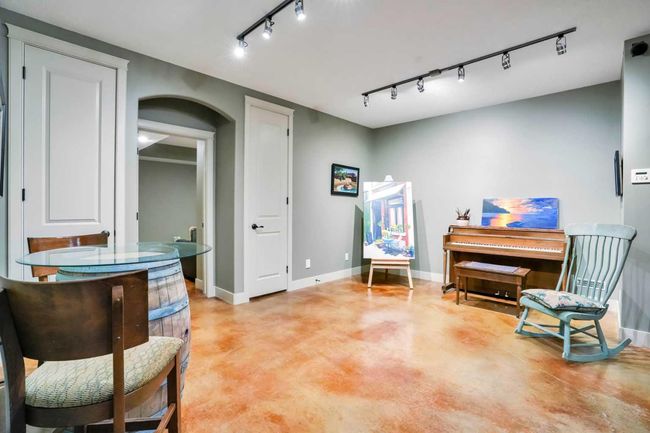 511 Evergreen Circle Sw, House other with 3 bedrooms, 3 bathrooms and 4 parking in Calgary AB | Image 25