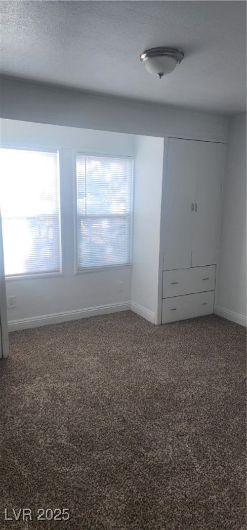 apt-f-2121 Carroll St, North Las Vegas, NV, 89030-6461 | Card Image