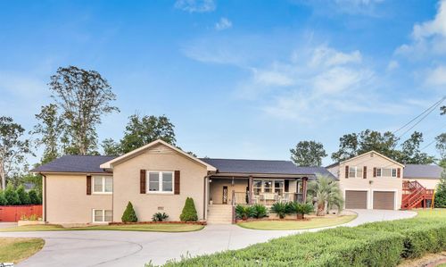 380 Forrester Dr, Greenville, SC, 29607-5329 | Card Image