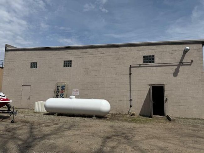Bldg A back | Image 8