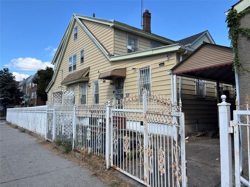 5419 92nd St, Elmhurst, NY, 11373-4639 | Card Image