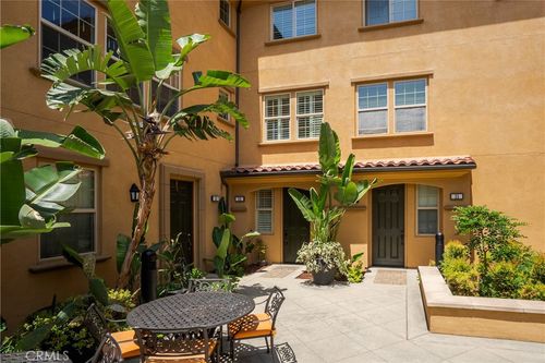 33 Silverado, Irvine, CA, 92618-8844 | Card Image