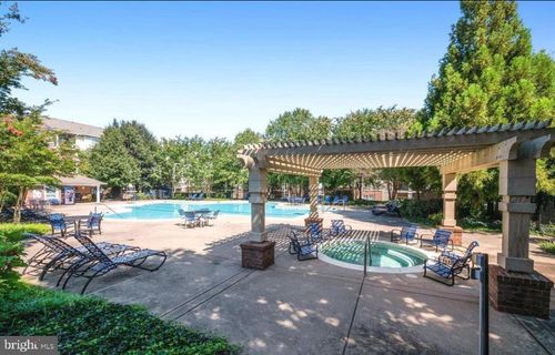 apt-401-19627 Galway Bay Cir, GERMANTOWN, MD, 20874-4614 | Card Image