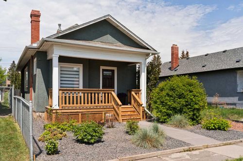 128 18 Ave Ne, Calgary, AB, T2E1M9 | Card Image