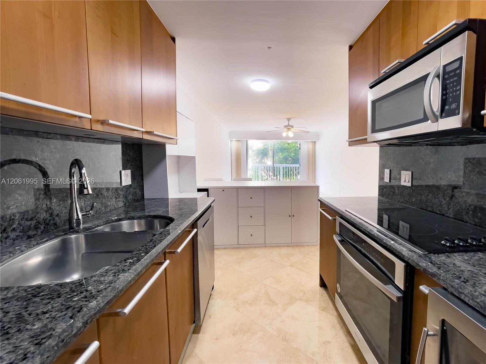 Residential Lease in Miami Beach 5