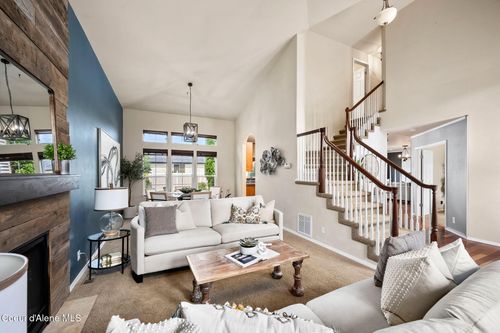 2547 W Blackberry Loop, Hayden, ID, 83835-5074 | Card Image