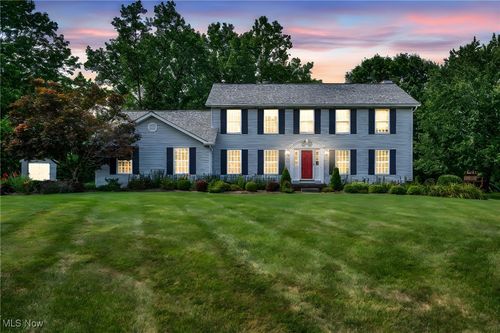 296 Babbling Brook Oval, Hinckley, OH, 44233-9646 | Card Image