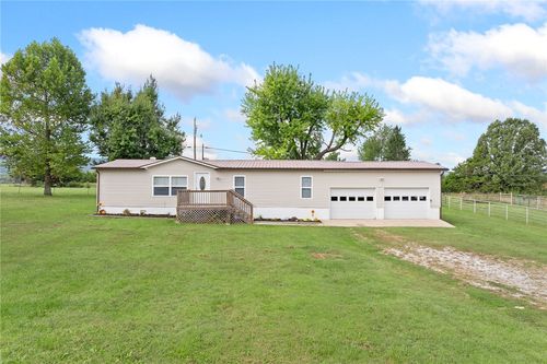 9690 Erbie Cutoff Rd, Harrison, AR, 72601-5133 | Card Image