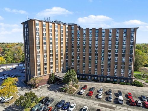 205-1 Renaissance Pl, Palatine, IL, 60067-3649 | Card Image