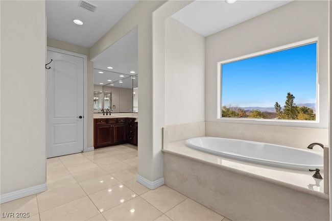 2717 Mona Lisa St, House other with 5 bedrooms, 6 bathrooms and null parking in Henderson NV | Image 46