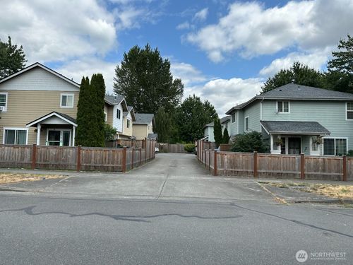 apt-b-5705 Graham Ave, Sumner, WA, 98390-3262 | Card Image