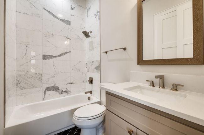 124 - 235 E Nash St, Condo with 3 bedrooms, 4 bathrooms and null parking in Grapevine TX | Image 16