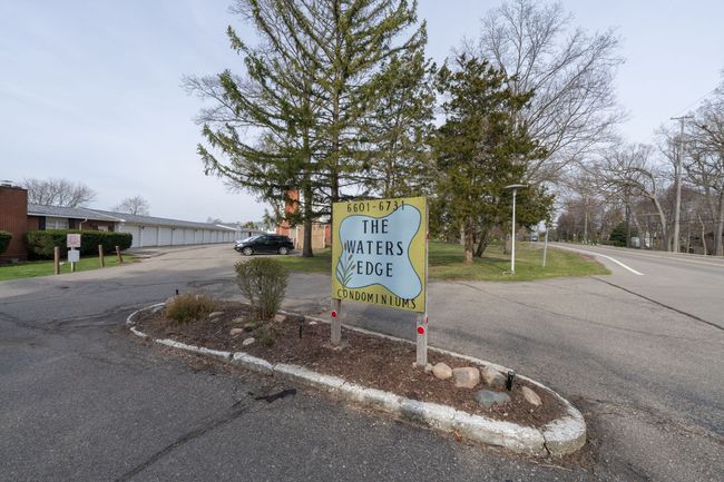 6655 Andersonville Rd, Condo with 2 bedrooms, 3 bathrooms and null parking in Clarkston MI | Image 42