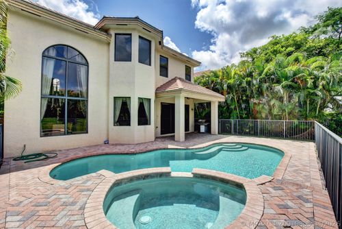 3424 Collonade Dr, Wellington, FL, 33449-8062 | Card Image