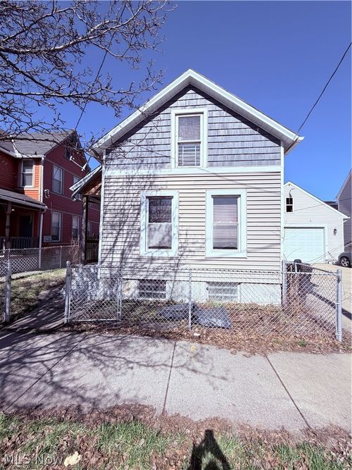 3410 Hancock Ave, Cleveland, OH, 44113-3956 | Card Image